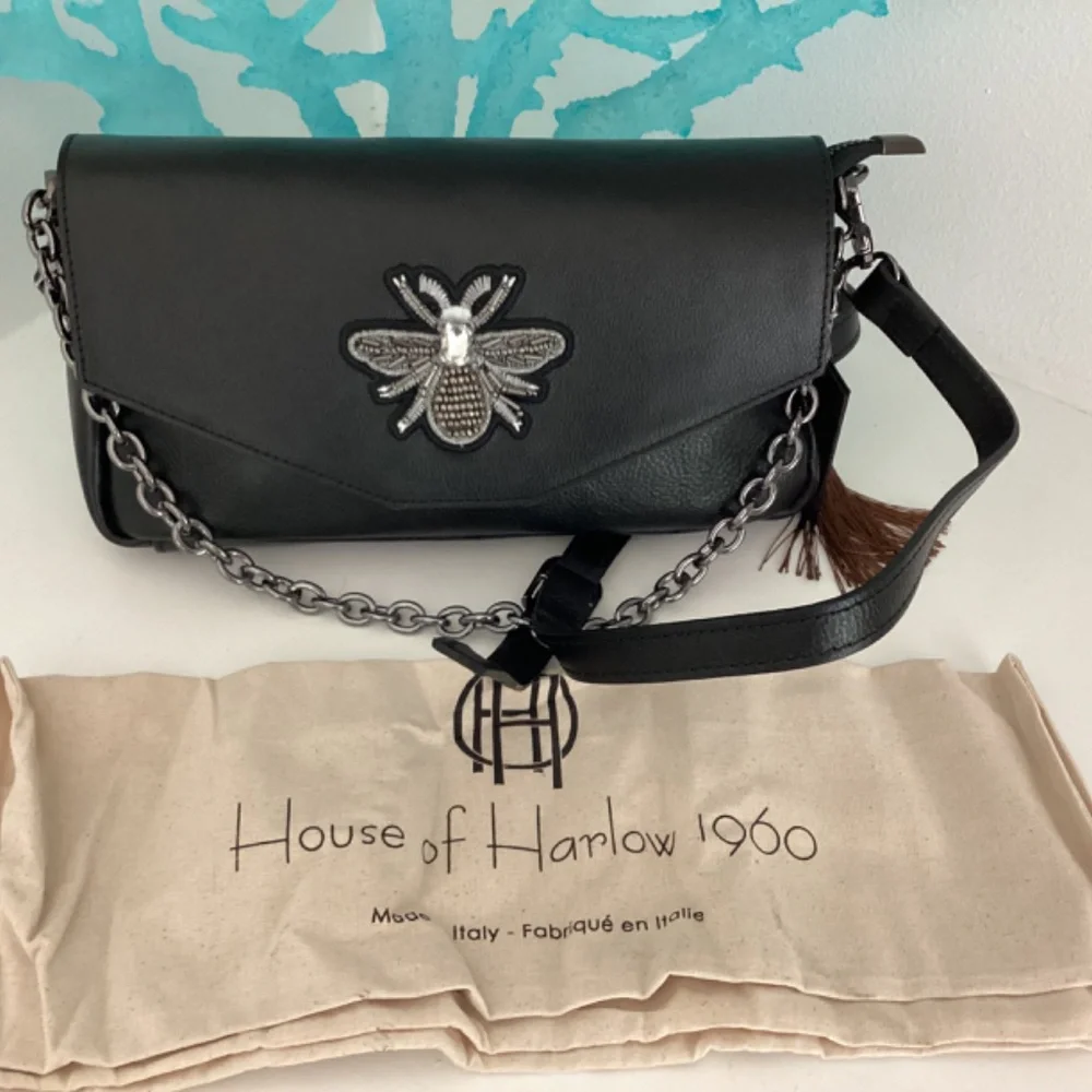 REDUCED HOUSE OF HARLOW 1960 BLACK LEATHER EMBELLISHED CRYSTAL BEE DECOR BAG - Picture 7 of 13